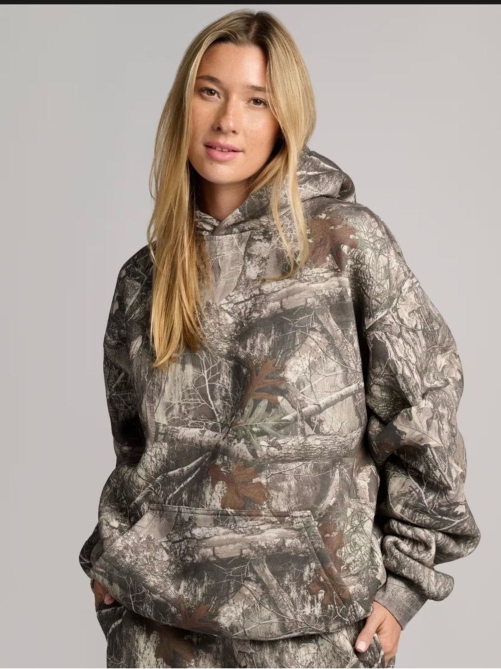 NEW with tags Comfrt Camo Hoodie